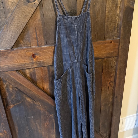 Easel Charcoal Gray Textured Fabric jumpsuit - Picture 1 of 9